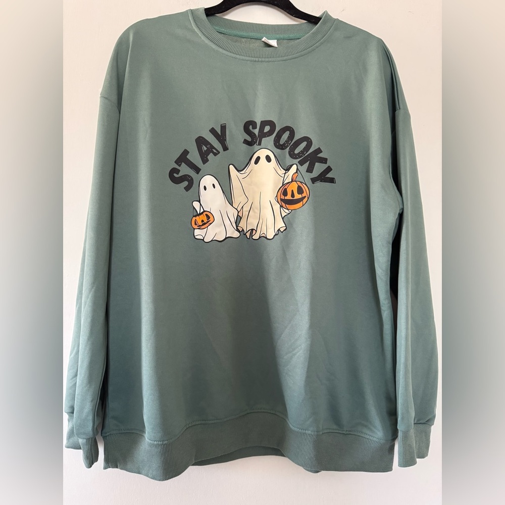 Stay Spooky ghost sweatshirt size XL